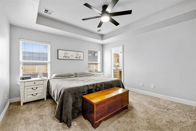 3801 Tori Place, Yukon, OK 73099