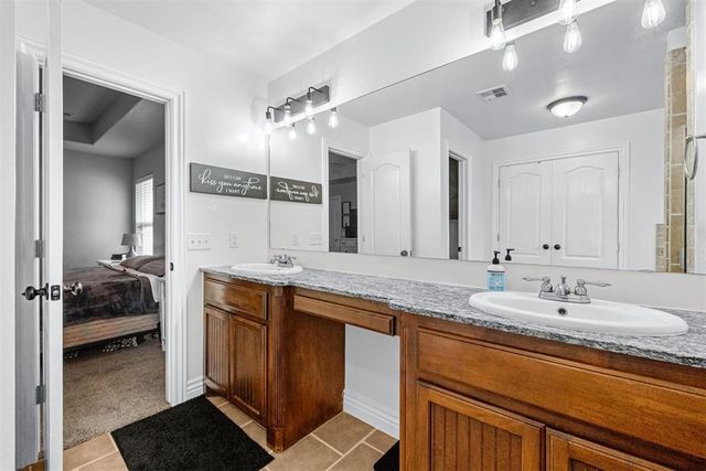 3801 Tori Place, Yukon, OK 73099