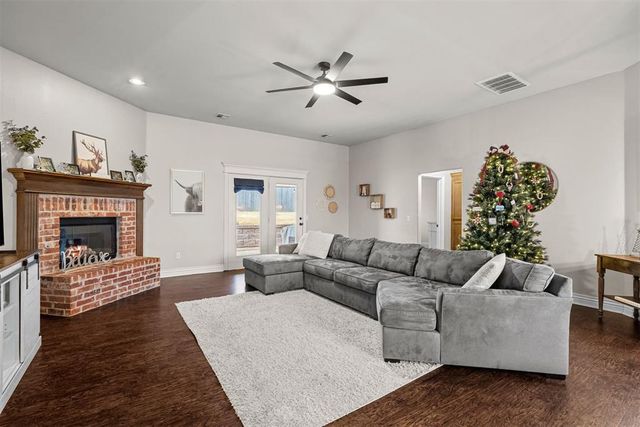 3801 Tori Place, Yukon, OK 73099