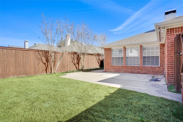 8611 Ironwood Drive, Irving, TX 75063