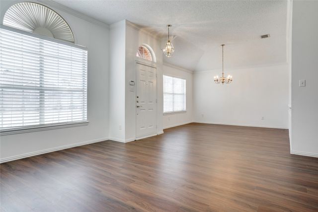 8611 Ironwood Drive, Irving, TX 75063