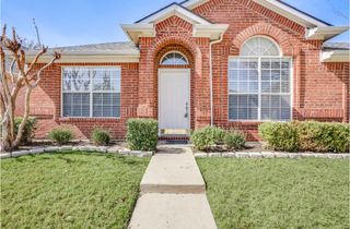 8611 Ironwood Drive, Irving, TX 75063