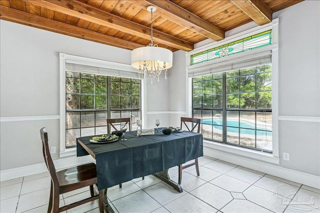 1515 Oak Shore Dr, Gulf Breeze, FL 32563