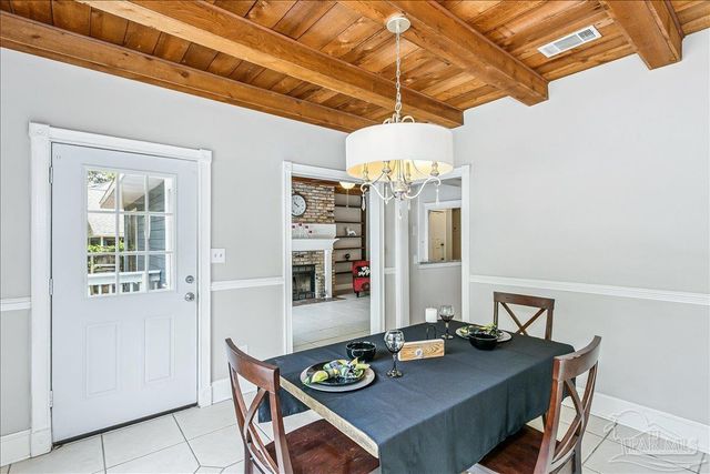 1515 Oak Shore Dr, Gulf Breeze, FL 32563