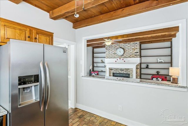 1515 Oak Shore Dr, Gulf Breeze, FL 32563
