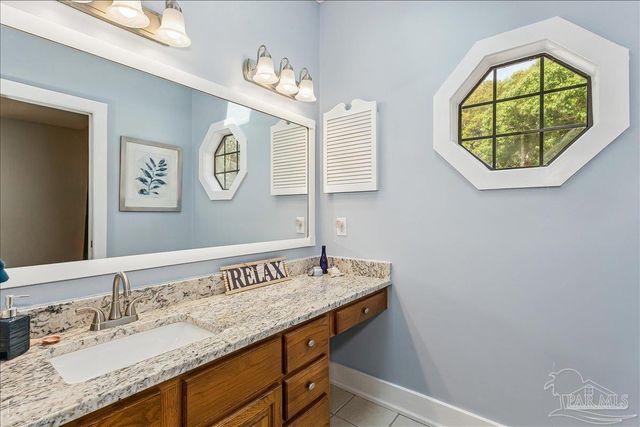 1515 Oak Shore Dr, Gulf Breeze, FL 32563