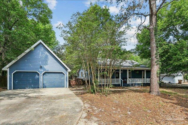 1515 Oak Shore Dr, Gulf Breeze, FL 32563