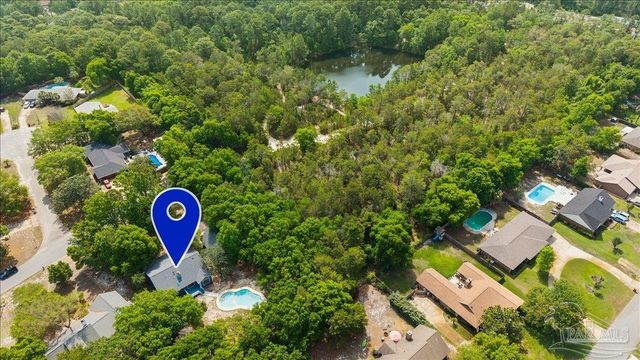 1515 Oak Shore Dr, Gulf Breeze, FL 32563
