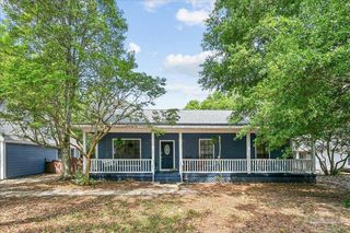 1515 Oak Shore Dr, Gulf Breeze, FL 32563