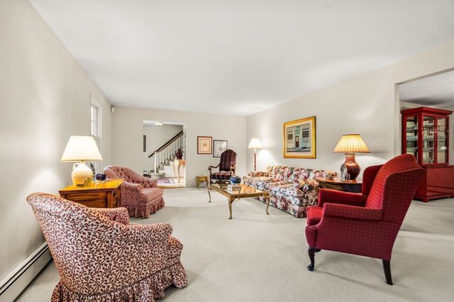 1 Homestead Circle, Andover, MA 01810