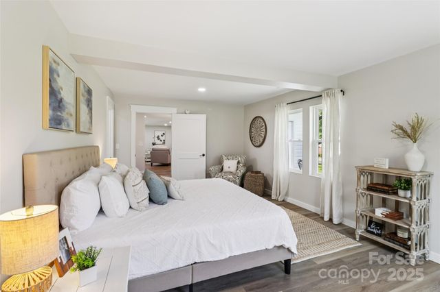 37598 Mountain Creek Road, New London, NC 28127