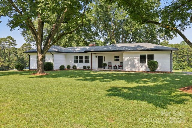 37598 Mountain Creek Road, New London, NC 28127