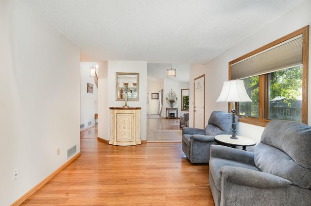 2523 Sumac Ridge, White Bear Lake, MN 55110