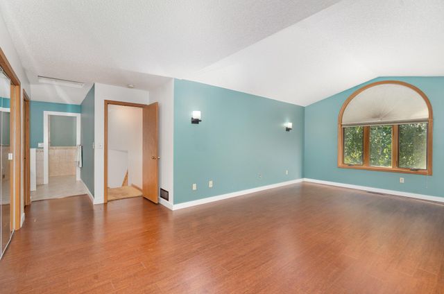 2523 Sumac Ridge, White Bear Lake, MN 55110