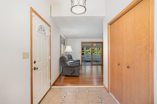 2523 Sumac Ridge, White Bear Lake, MN 55110