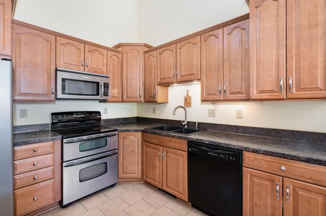 2523 Sumac Ridge, White Bear Lake, MN 55110