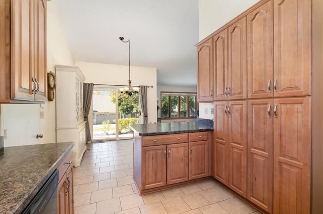 2523 Sumac Ridge, White Bear Lake, MN 55110