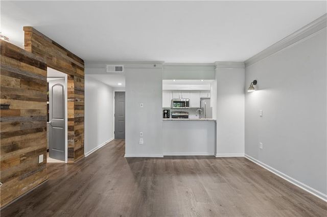 275 13th Street NE 210, Atlanta, GA 30309