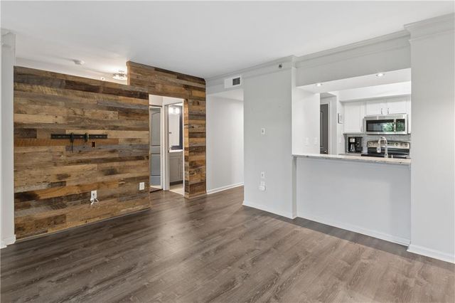 275 13th Street NE 210, Atlanta, GA 30309