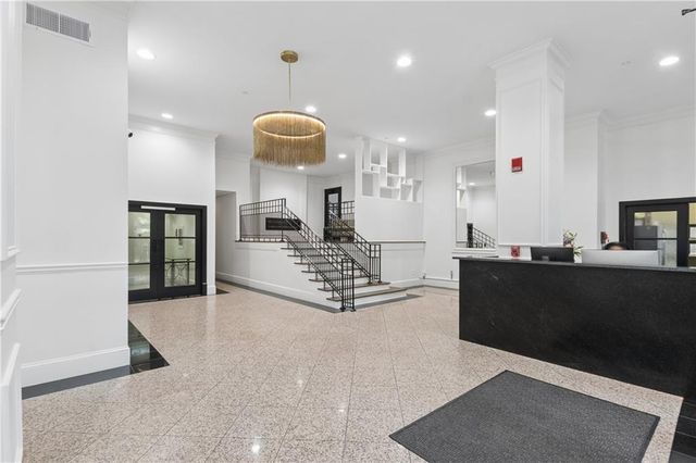 275 13th Street NE 210, Atlanta, GA 30309