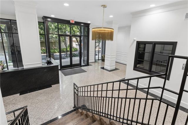 275 13th Street NE 210, Atlanta, GA 30309