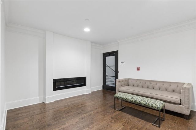 275 13th Street NE 210, Atlanta, GA 30309