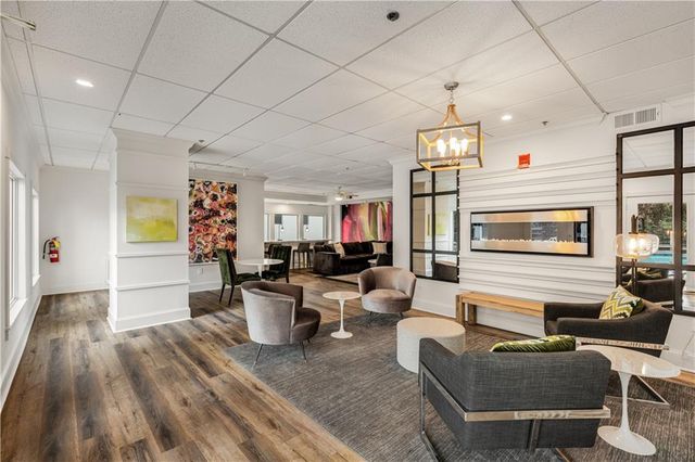 275 13th Street NE 210, Atlanta, GA 30309
