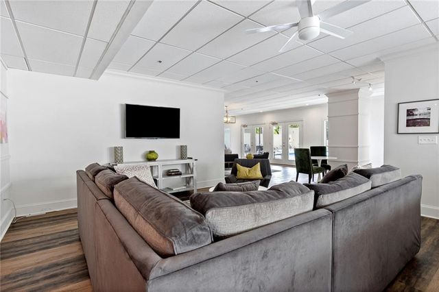 275 13th Street NE 210, Atlanta, GA 30309