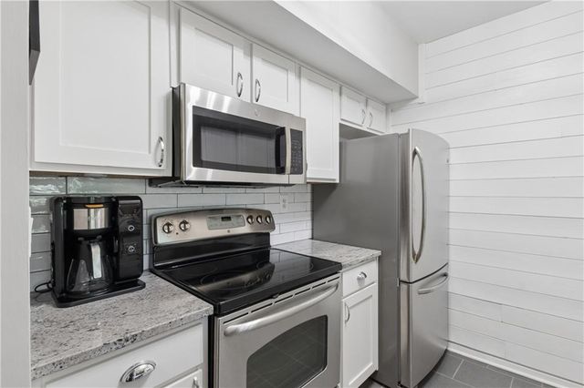 275 13th Street NE 210, Atlanta, GA 30309