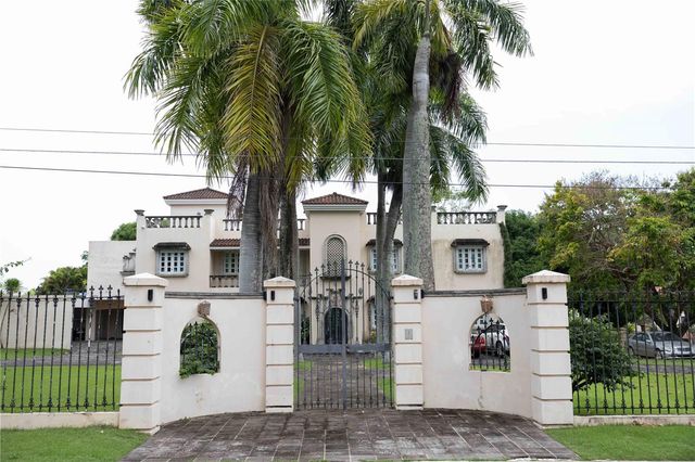 5 CALLE CEREZO, Guaynabo, PR 00968