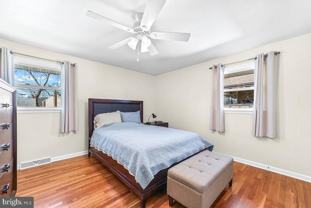 12 DALE CT, Wilmington, DE 19810