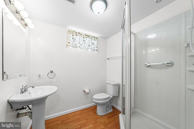 12 DALE CT, Wilmington, DE 19810