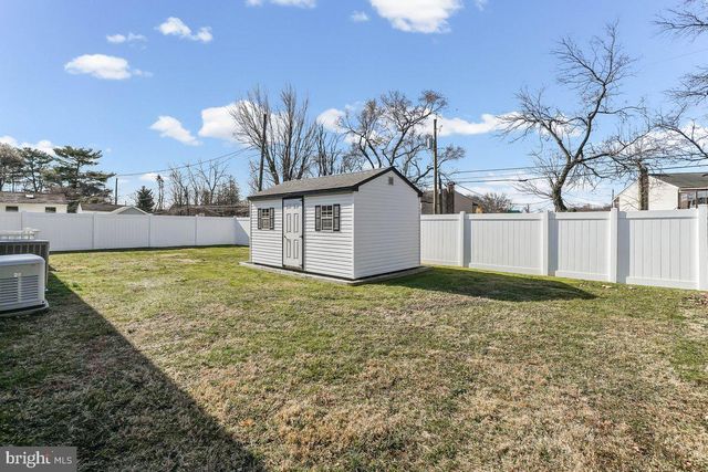 12 DALE CT, Wilmington, DE 19810