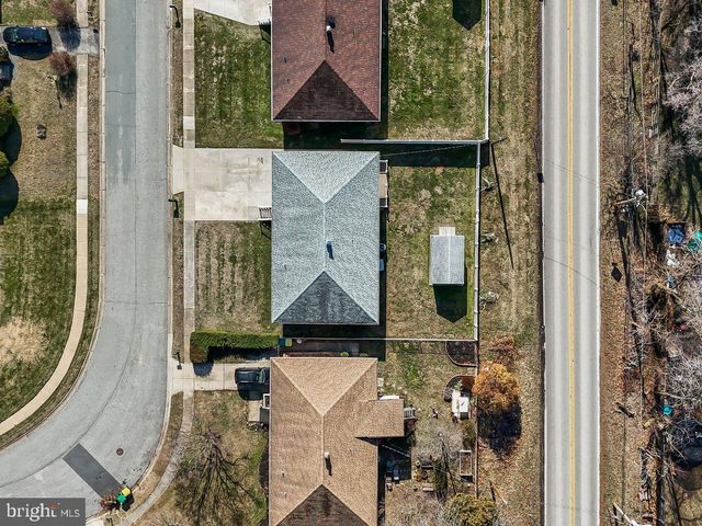 12 DALE CT, Wilmington, DE 19810