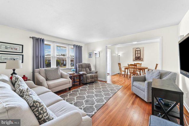 12 DALE CT, Wilmington, DE 19810