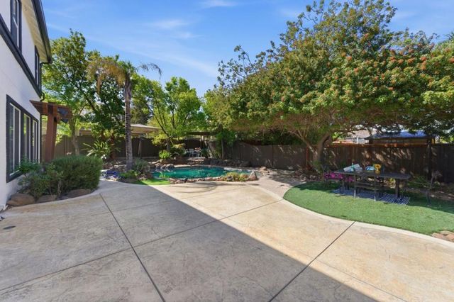 325 Pebble Beach Drive, Brentwood, CA 94513