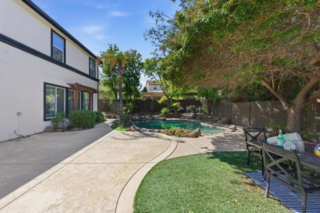 325 Pebble Beach Drive, Brentwood, CA 94513