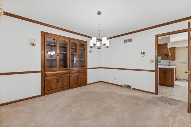 2490 Keats DRIVE, Brookfield, WI 53045