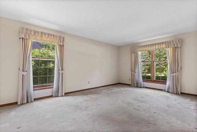 2490 Keats DRIVE, Brookfield, WI 53045