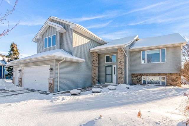 5257 200th Street N, Forest Lake, MN 55025