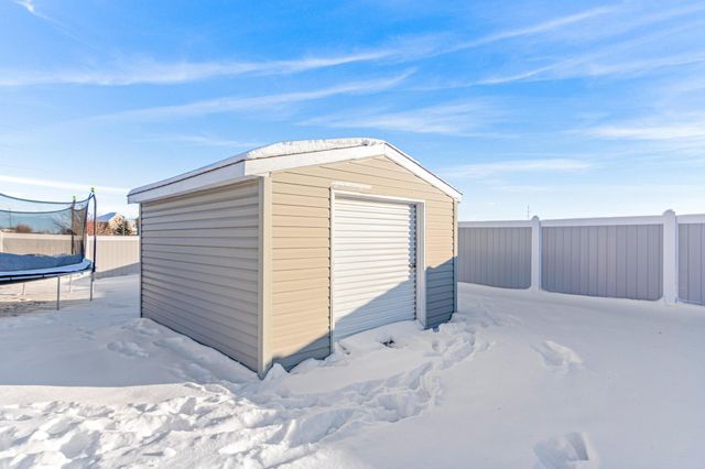 5257 200th Street N, Forest Lake, MN 55025