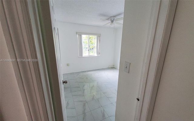 5810 W 18th Lane 101, Hialeah, FL 33012