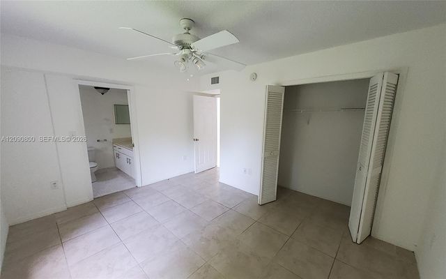 5810 W 18th Lane 101, Hialeah, FL 33012