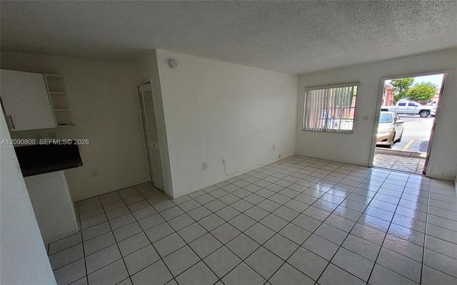 5810 W 18th Lane 101, Hialeah, FL 33012