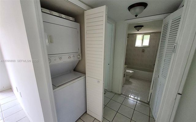 5810 W 18th Lane 101, Hialeah, FL 33012