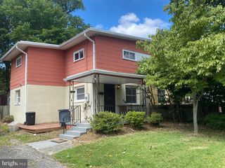 10647 MAPLE ST, Fairfax, VA 22030