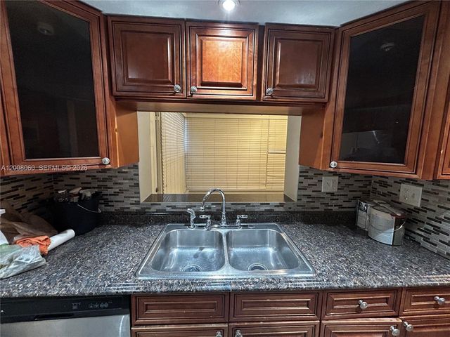 2960 NW 68th Way 2960, Sunrise, FL 33313