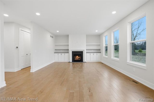 8430 Joseph Street, Commerce Twp, MI 48382