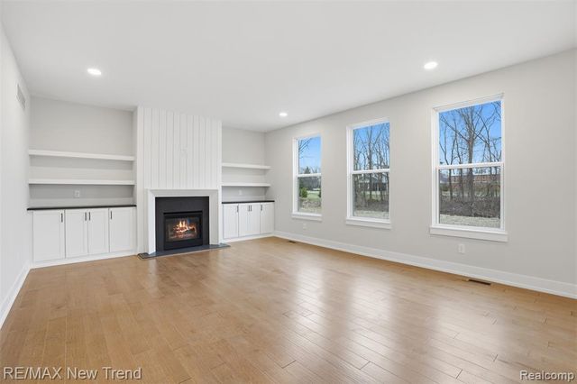 8430 Joseph Street, Commerce Twp, MI 48382