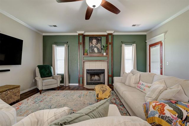 121 Eagle Lake Lane, Newcastle, OK 73065